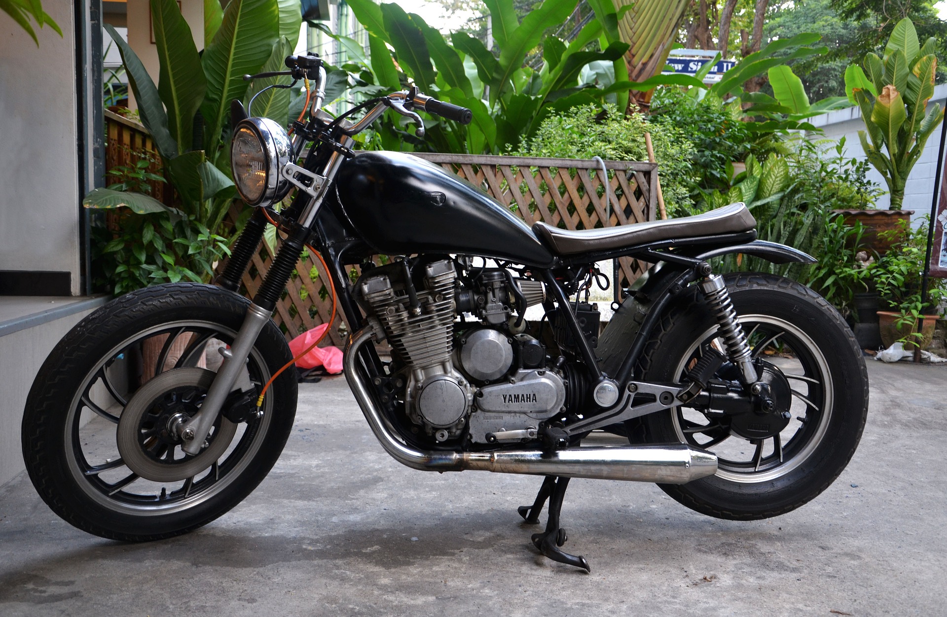 staying safe on a motorcycle