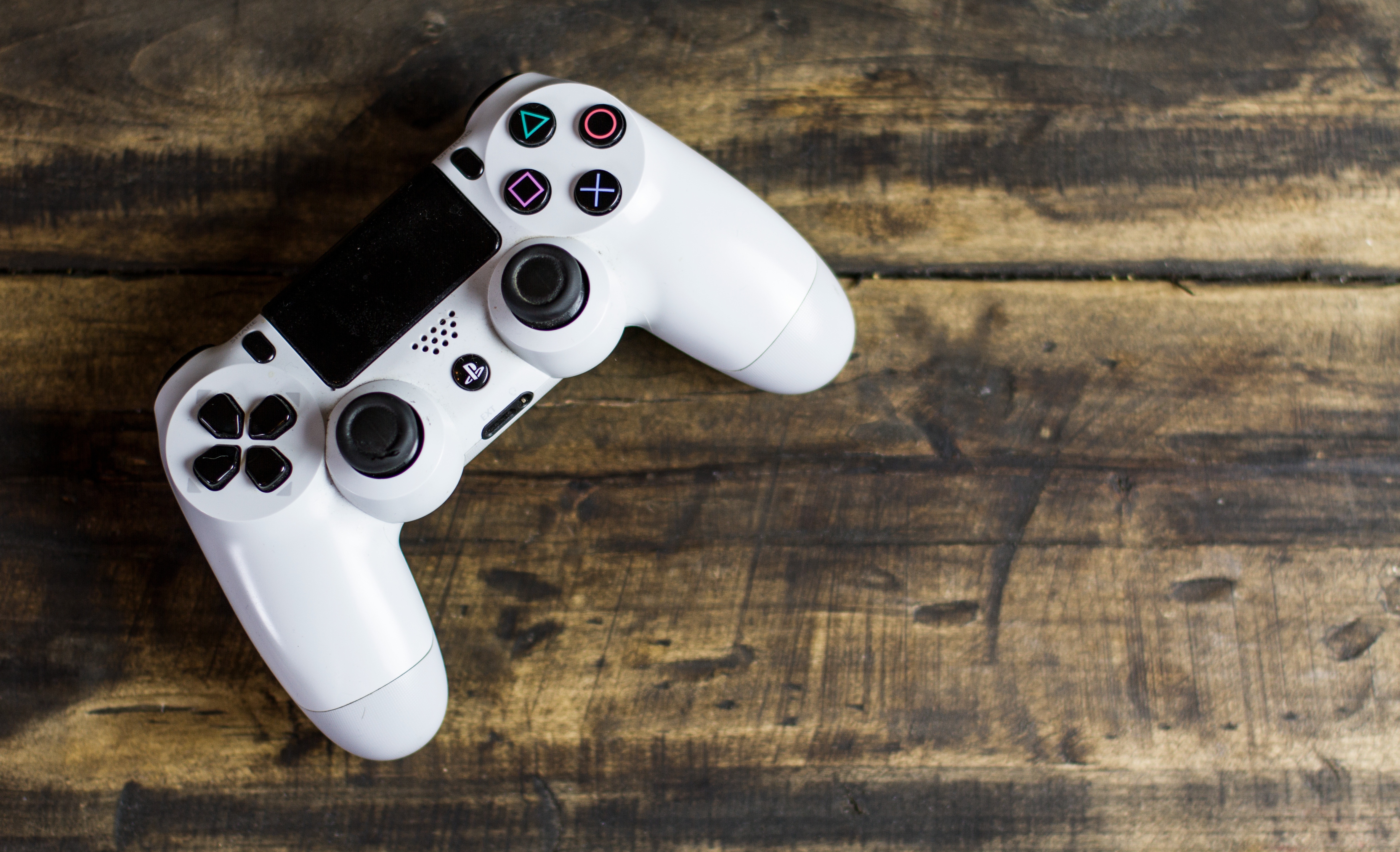 Indulge In Gaming This Christmas
