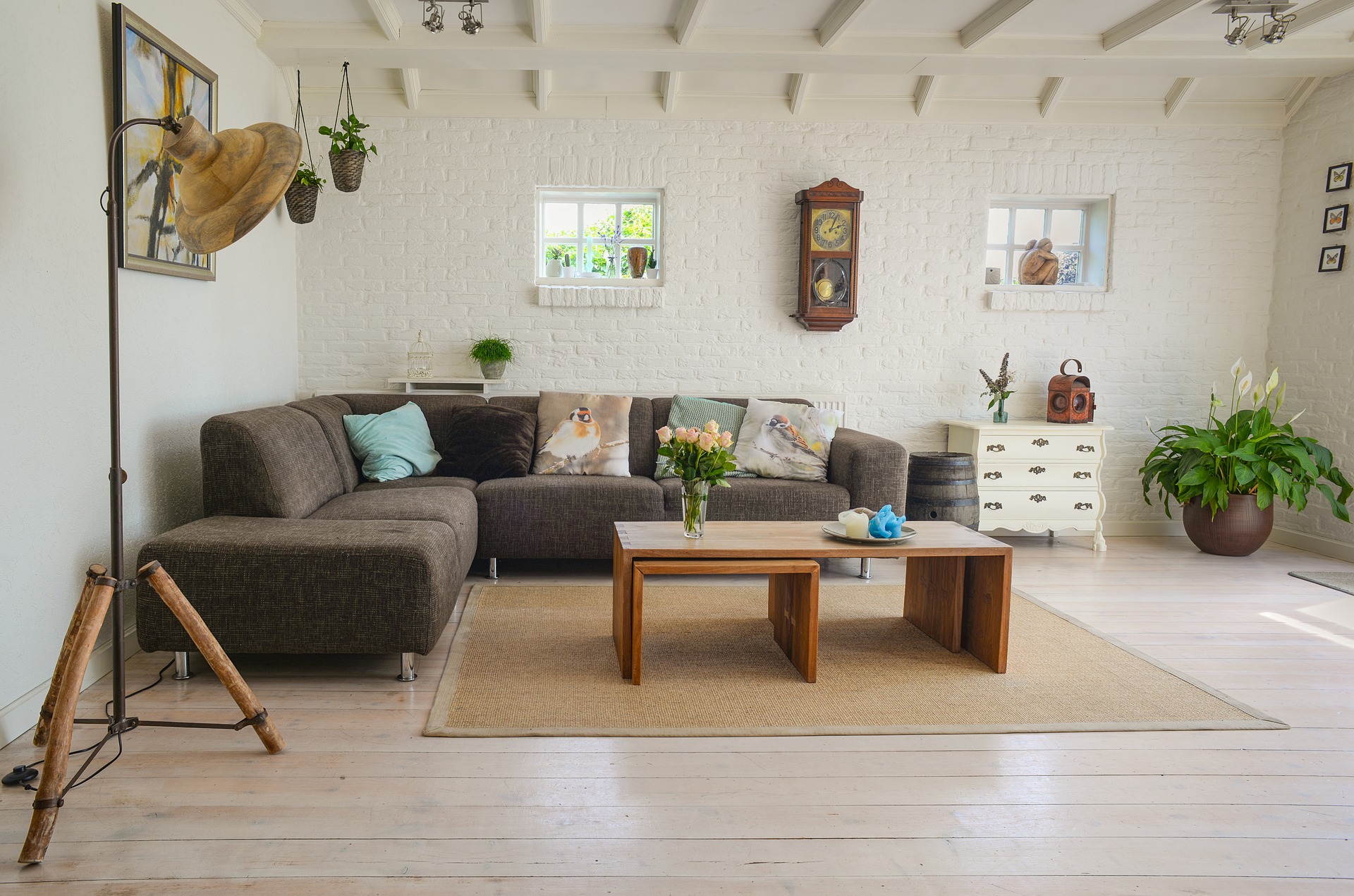 How To Furnish Your Home Without Breaking The Bank
