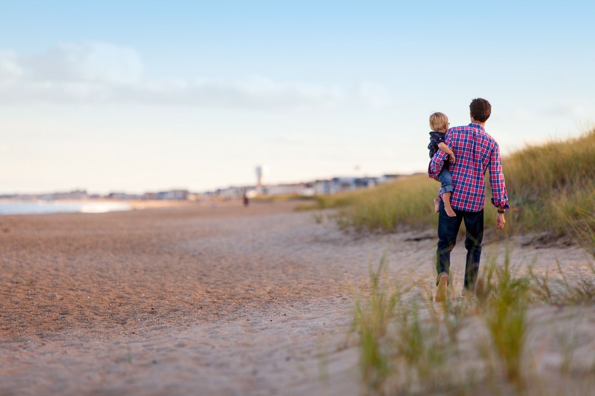 4 Considerations to Make Before Relocating Your Family