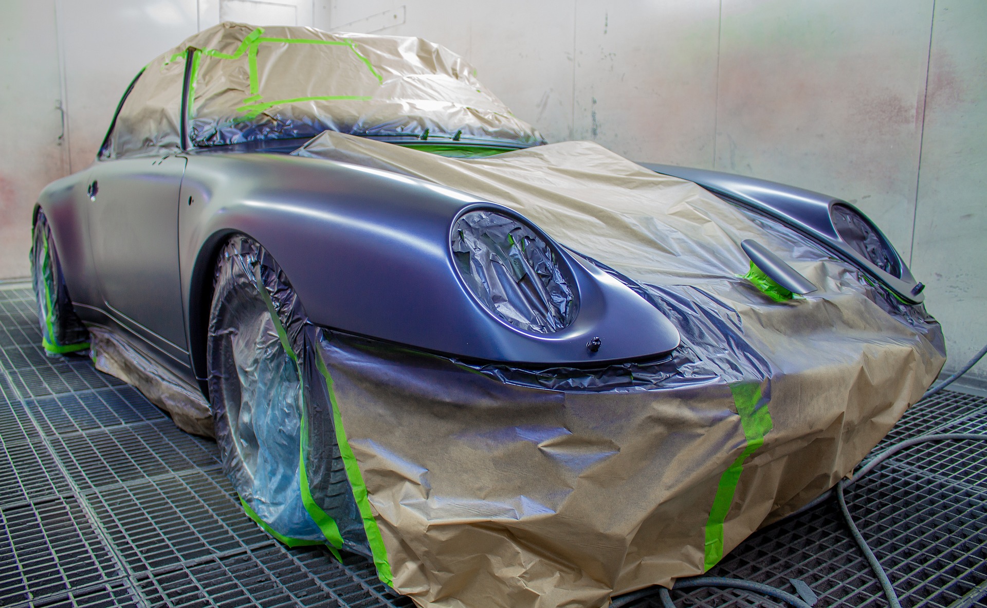Should You Repaint or Wrap Your Car’s bodywork?