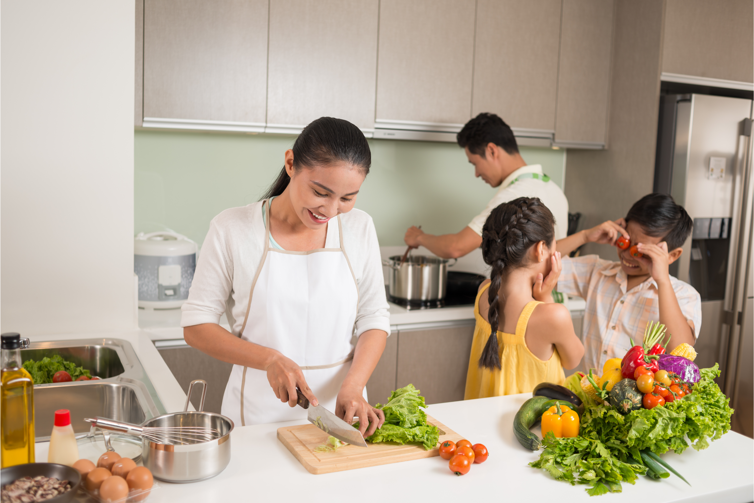 Premium Kitchen Knives VS Standard Kitchen Knife Sets
