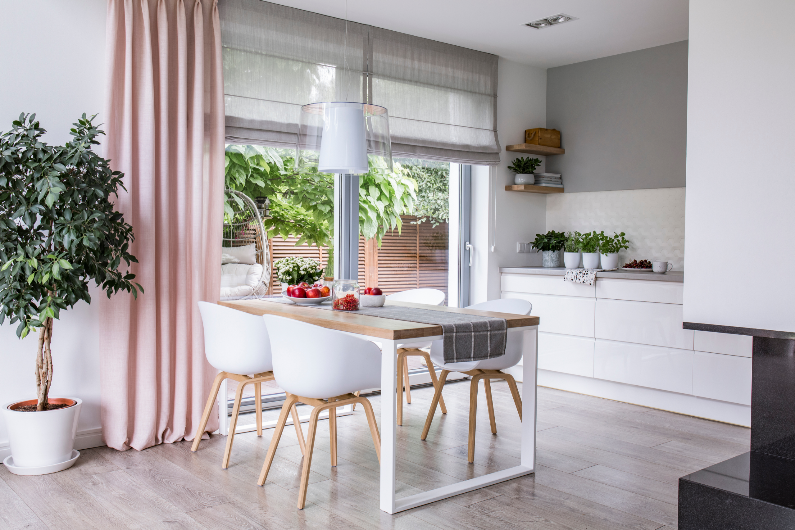 saving money on heating bills with curtains